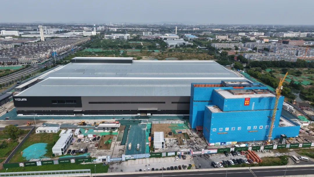 GA黄金甲·(中国区)官方网站华东基地（一期）封顶：双核战略格局全面成型,赋能区域智造新未来